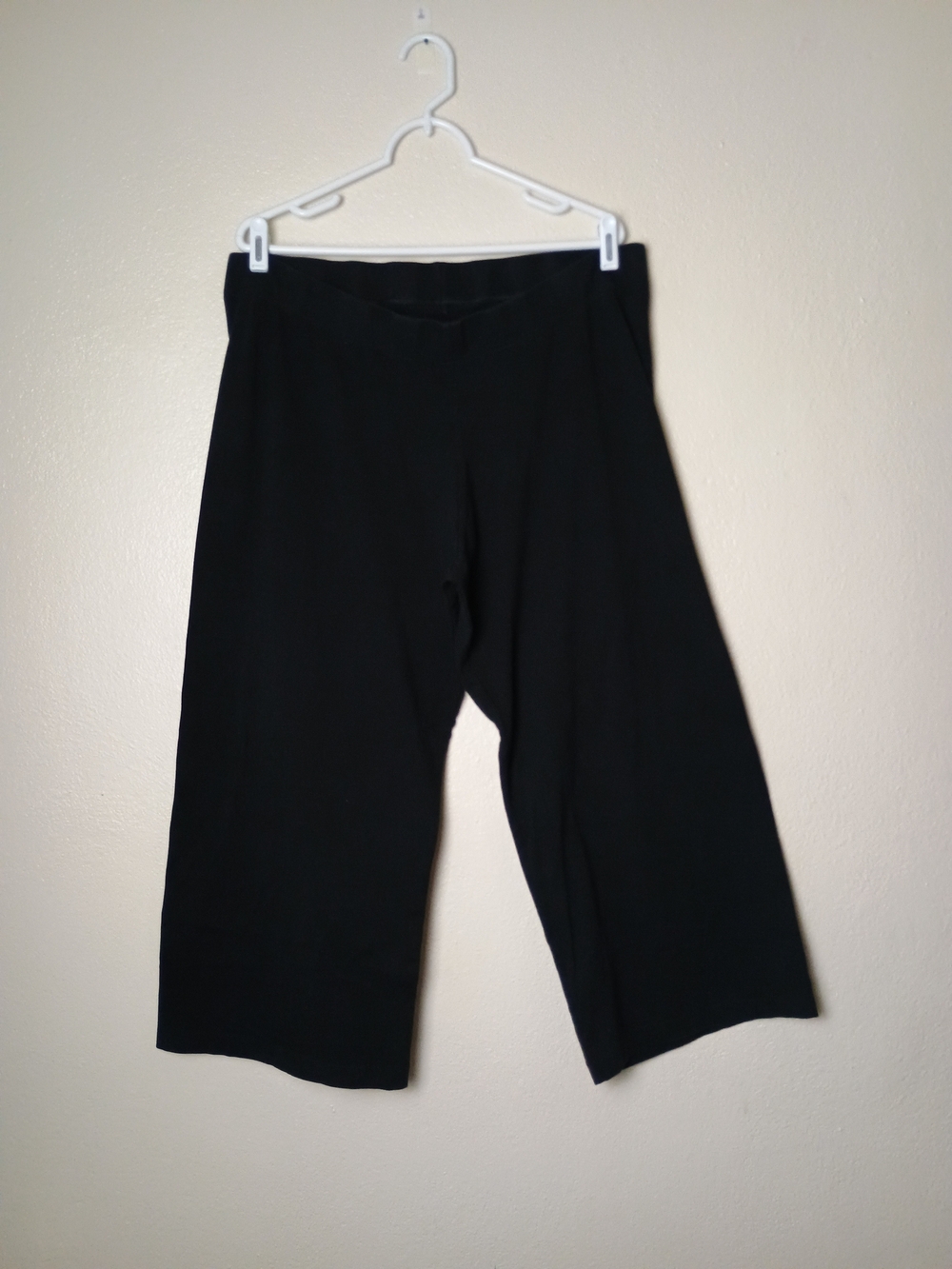 Old Navy 2X Black High-Waisted Wide-Leg Crop Lounge Pull-On Pant Hits AtThe Calf